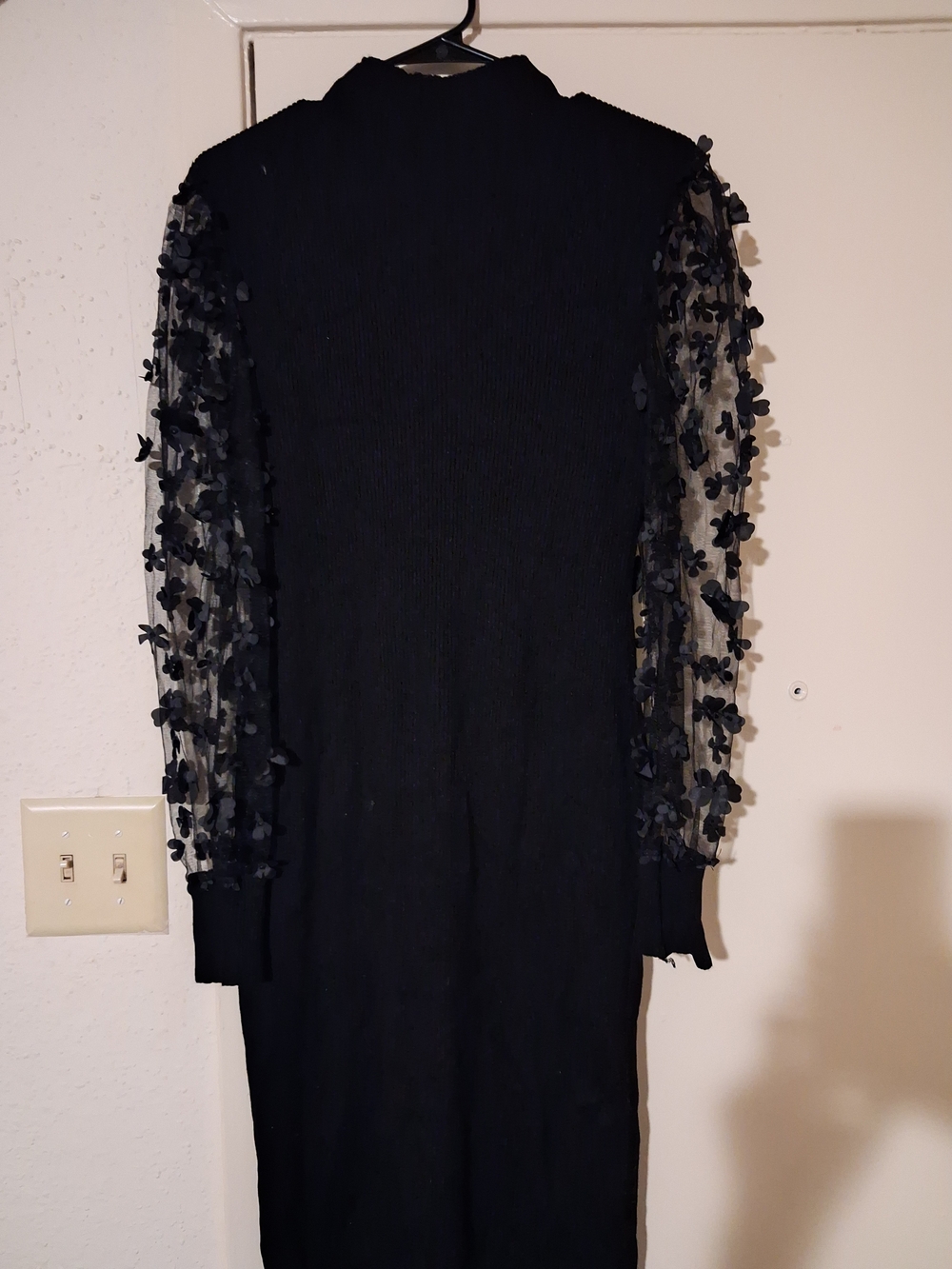 Women’s Black Floral-Appliqué Long Sleeve Dress Lace Arms Size Xl